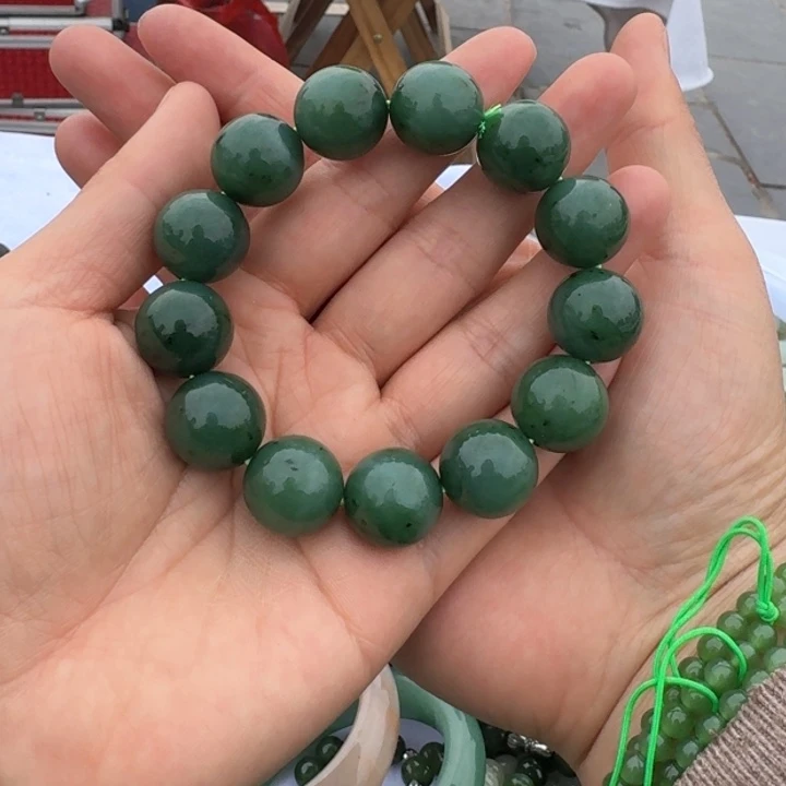 和田玉手串未镶嵌众****醒