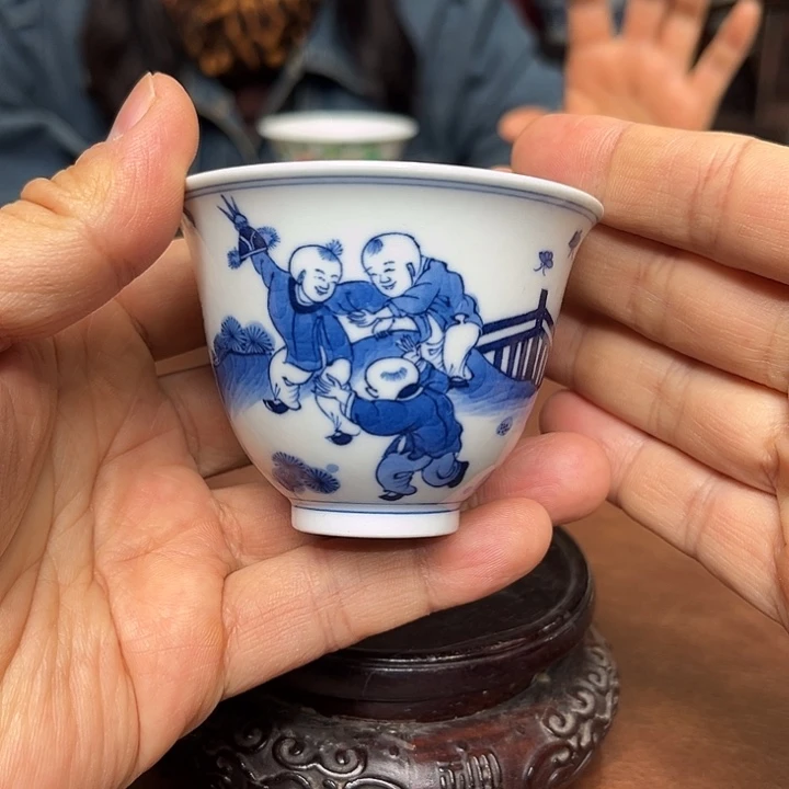 杯子瓷青花婴戏图杯