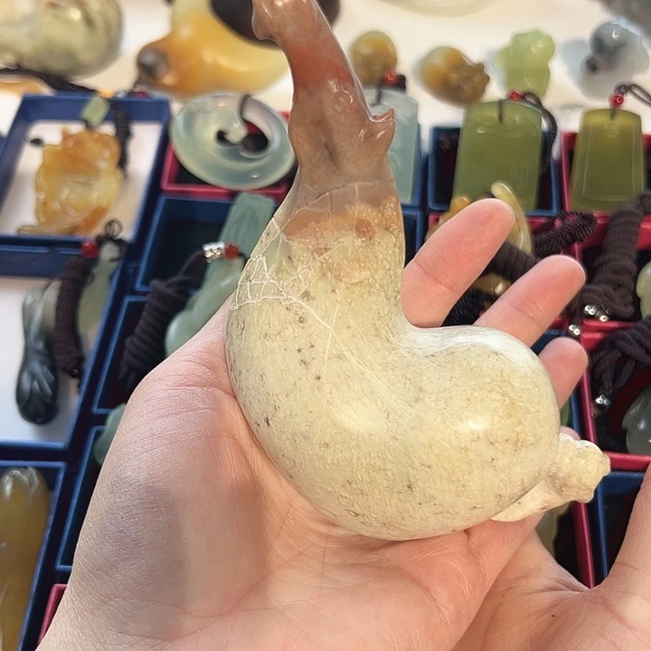 蛇纹石玉未镶嵌吊坠(赠链)