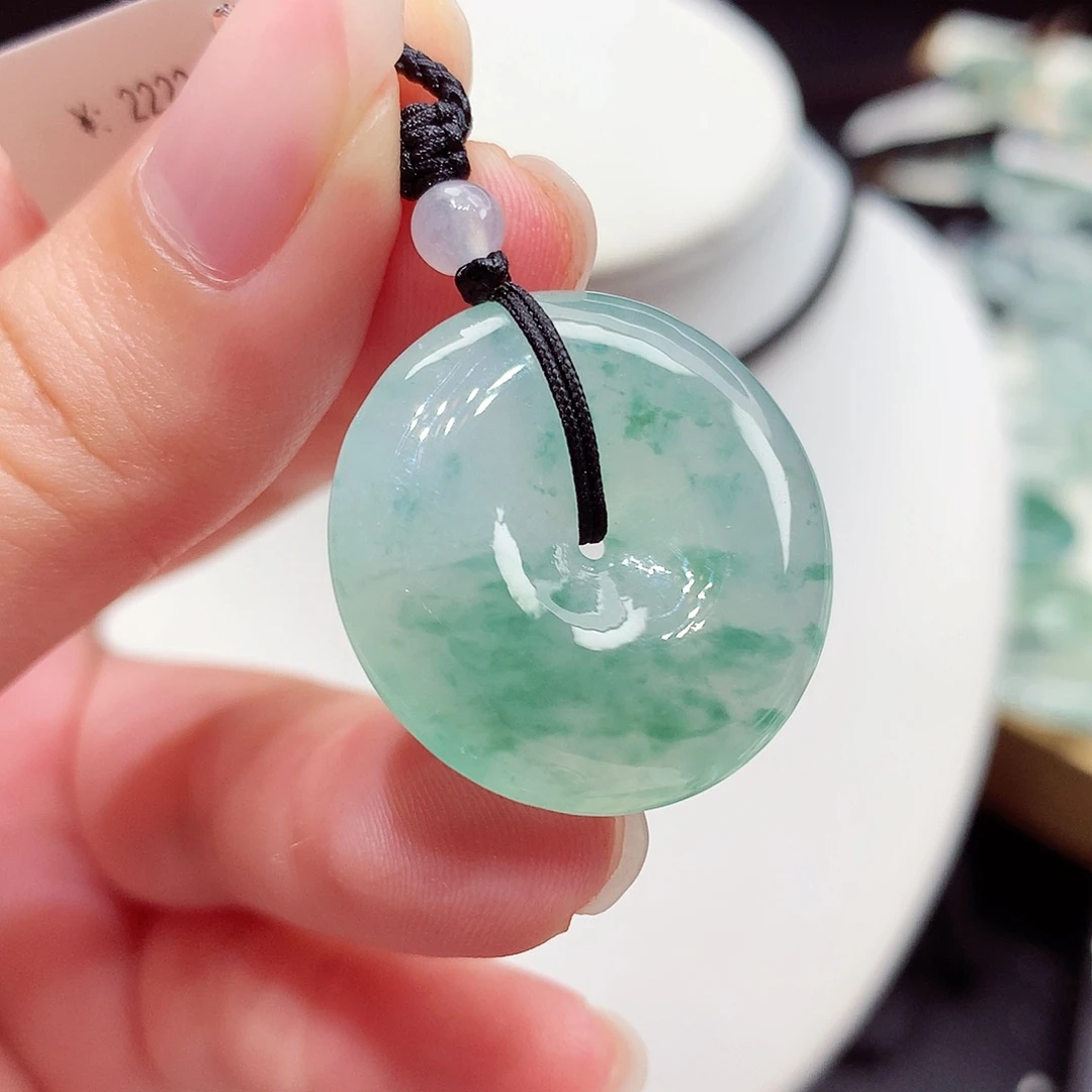 颈饰未镶嵌翡翠翡翠18，25.5/5.9