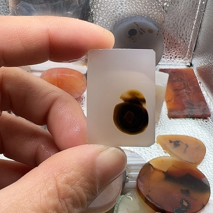 玛瑙/玉髓未镶嵌颈饰