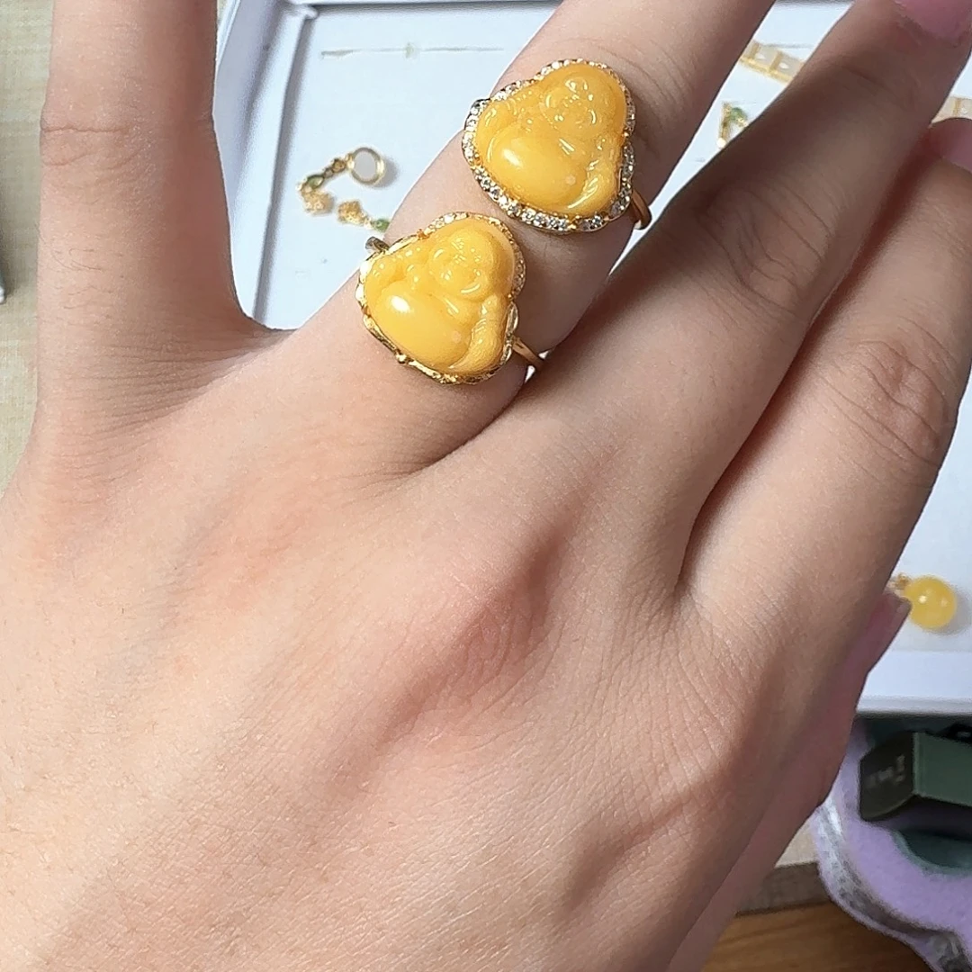琥珀颈饰未镶嵌发