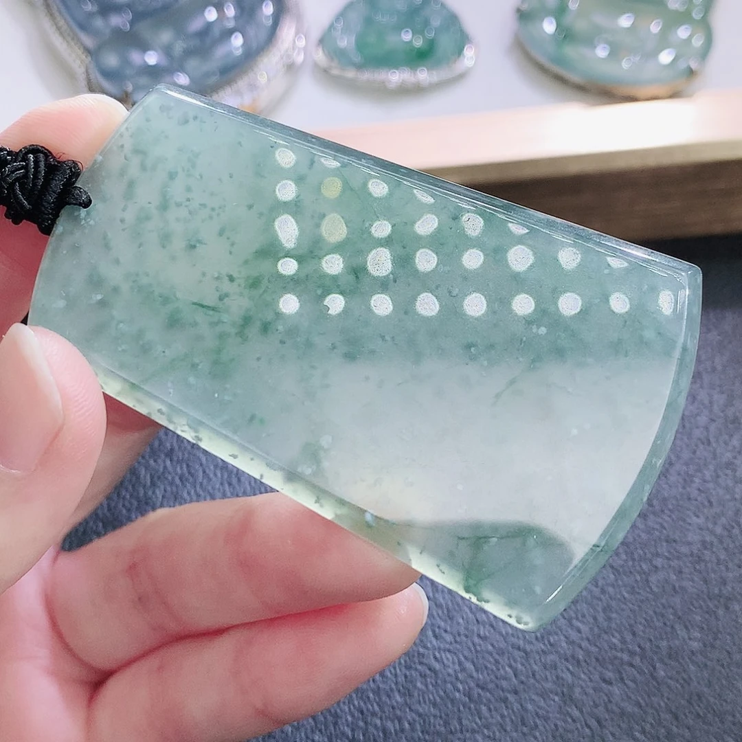 翡翠未镶嵌挂件翡翠