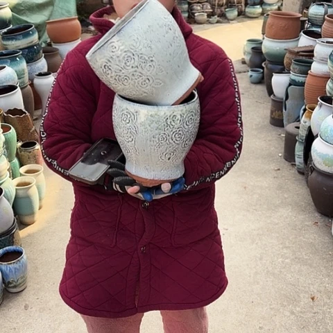 口18高20瑕疵盆子。