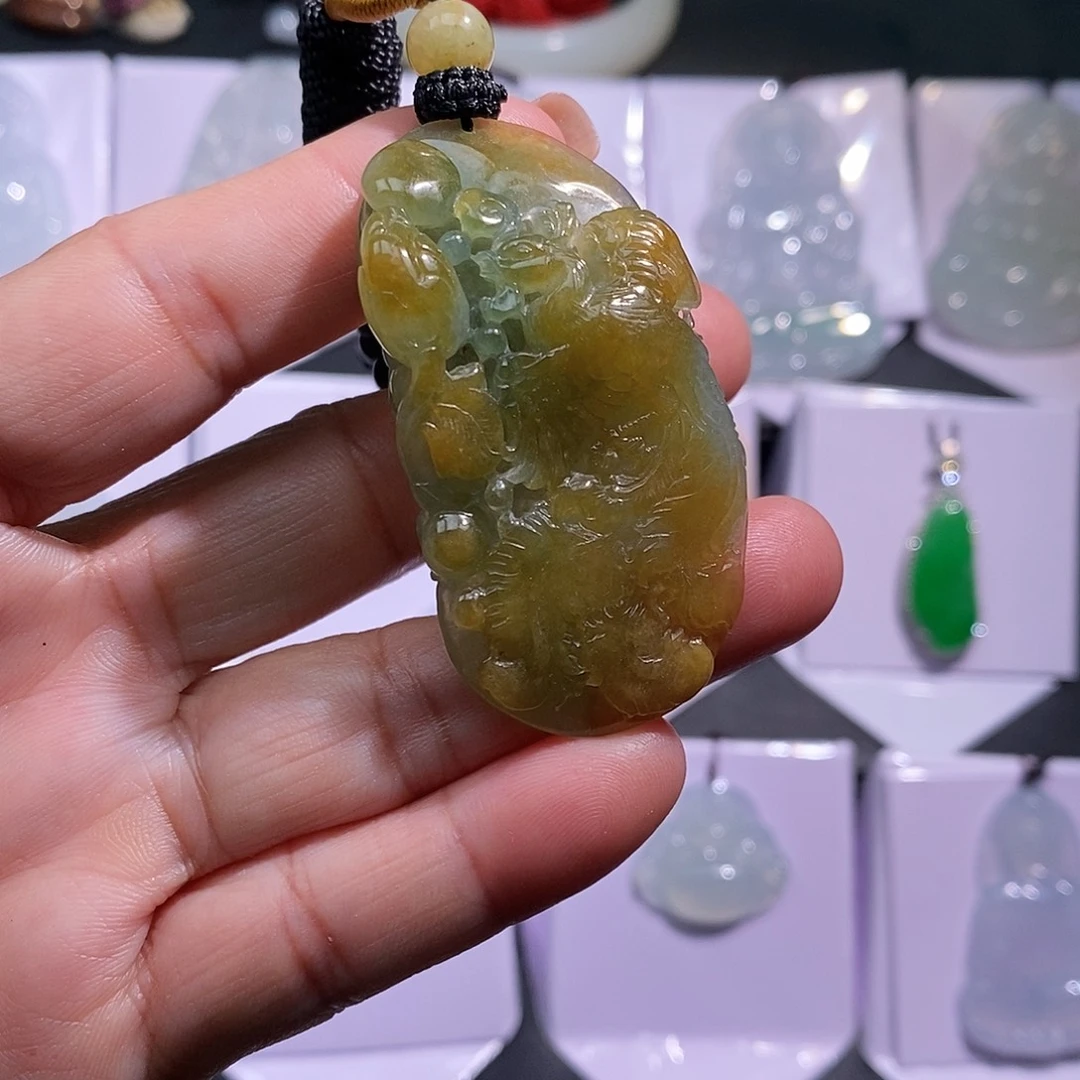 翡翠未镶嵌颈饰金凤凰