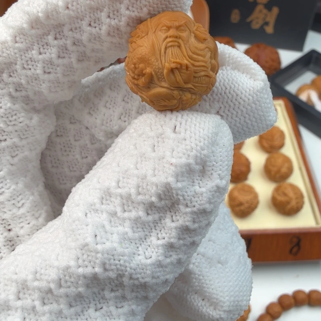 范***鹤吊坠猴头核桃瑕疵青龙关羽