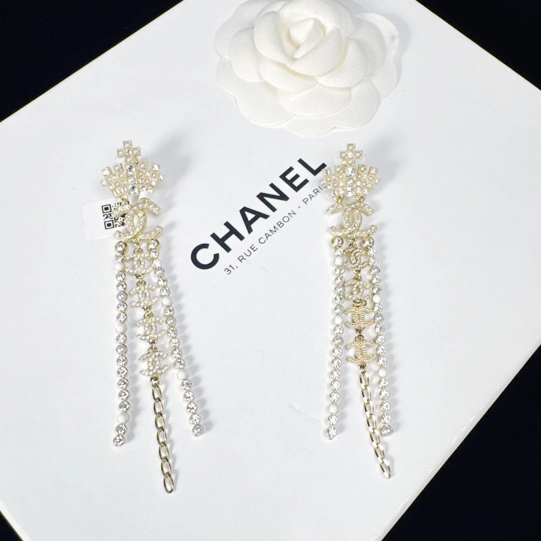 95新 Chanel/香奈儿 柚礼中古/香奈儿皇冠珍珠扫肩耳钉lz506207
