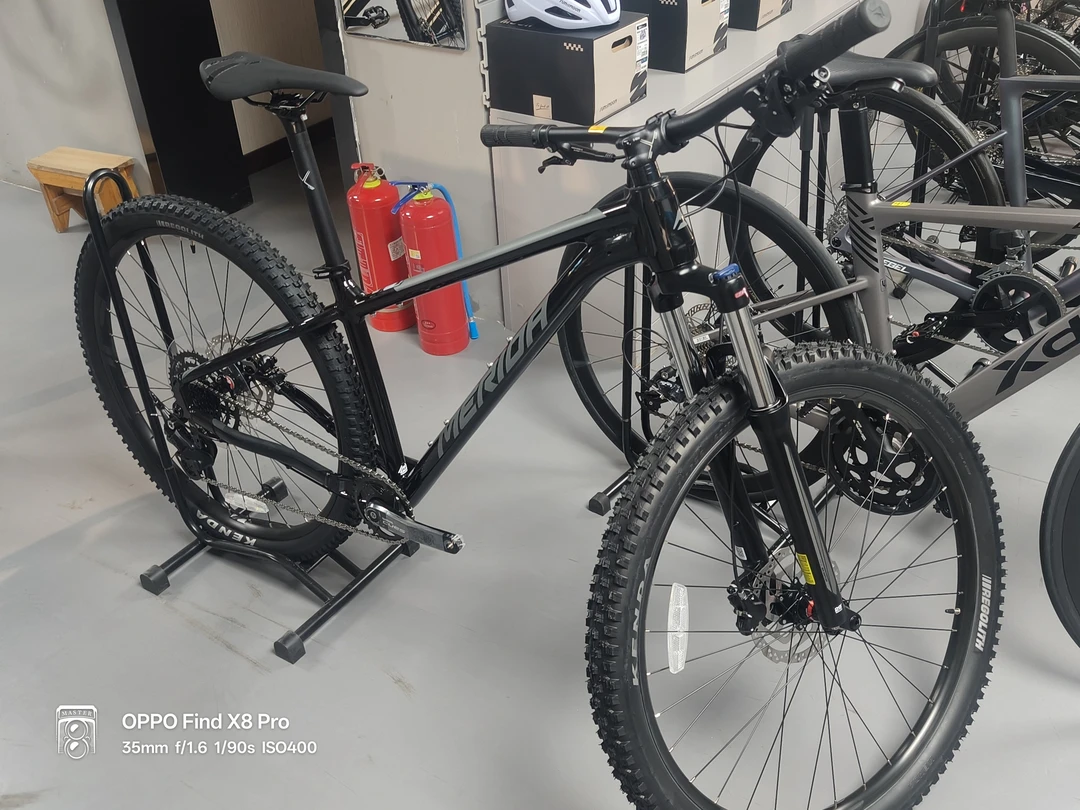 山地自行车 大吹200  m码170-180