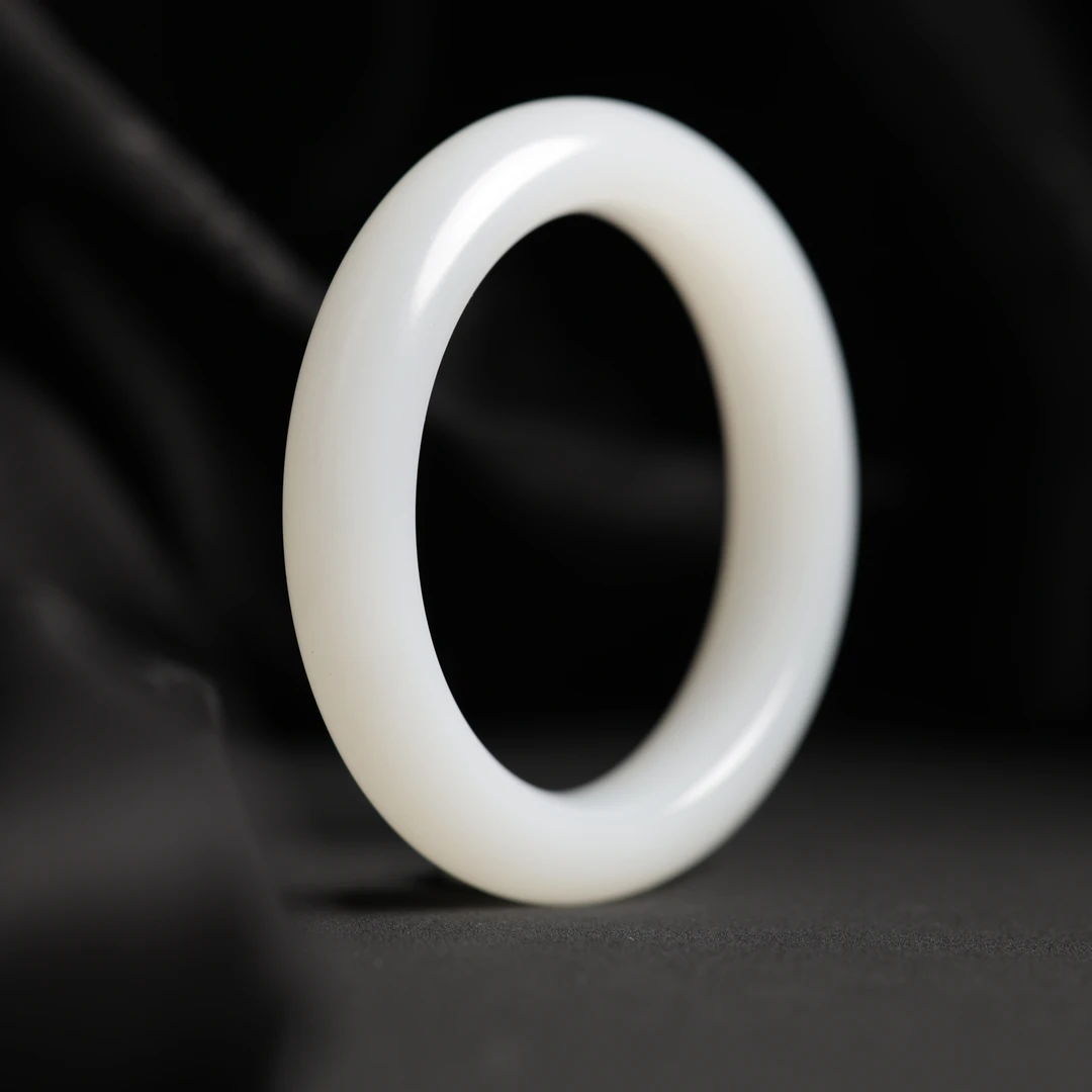 本真 |帝王凝视大传承臻品和田玉高色顶俄羊脂白玉宽边厚庄平安镯