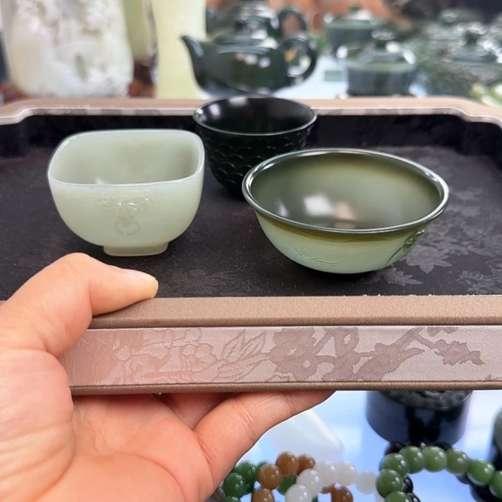 和田玉（青玉）挂件未镶嵌菩*根