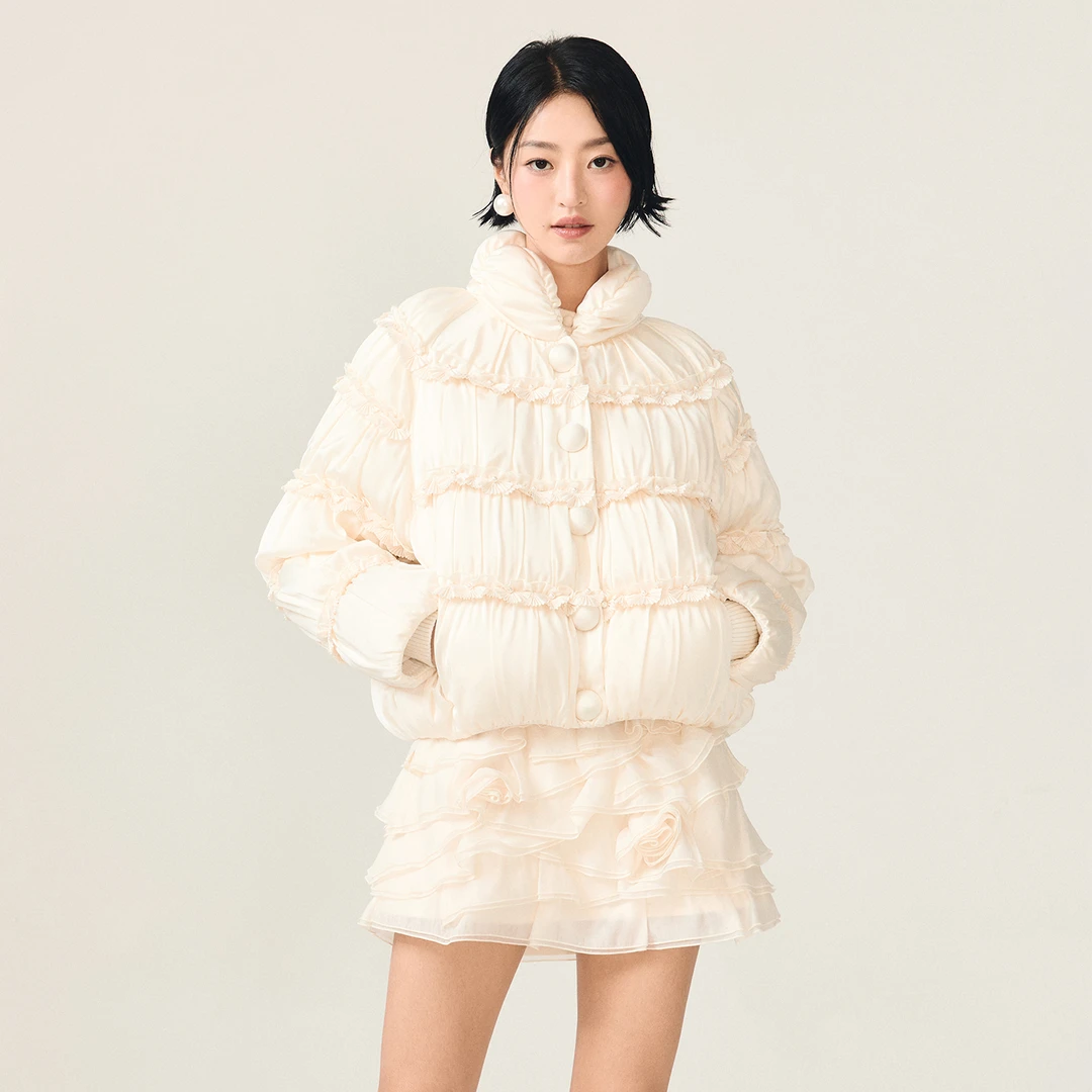 lefame拉飞姆2025冬季新款时尚裱花云朵面包羽绒服