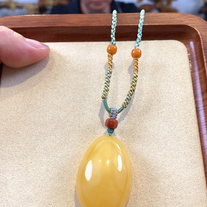 未镶嵌琥珀珠宝奇石11.8g