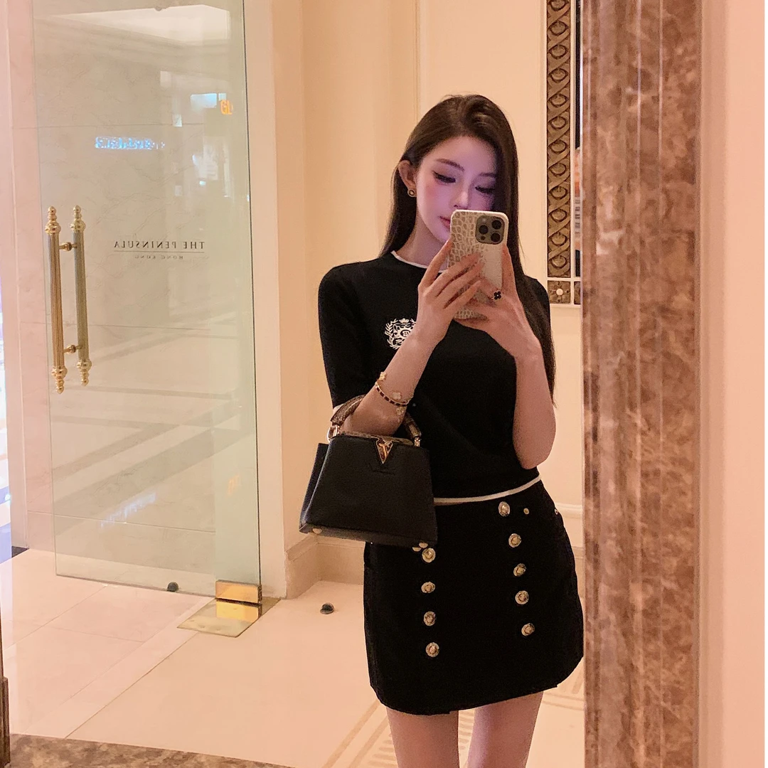 Momoshero【daily lady】——通勤大人感“没有年龄限制的”双排扣半裙