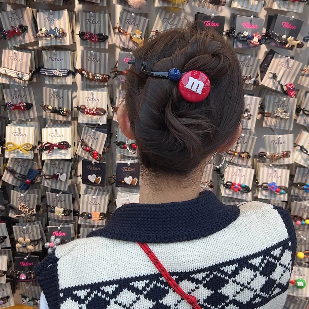 布艺铁合金红色m豆