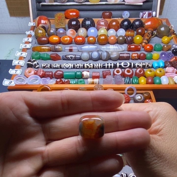 玛瑙/玉髓未镶嵌巴西玛瑙饰品桶珠