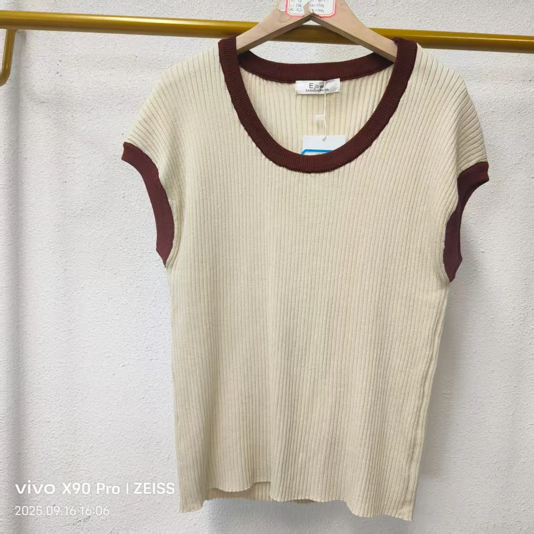 唯琳剪标  C7-6-5117款 杏色圆领无袖套头针织背心