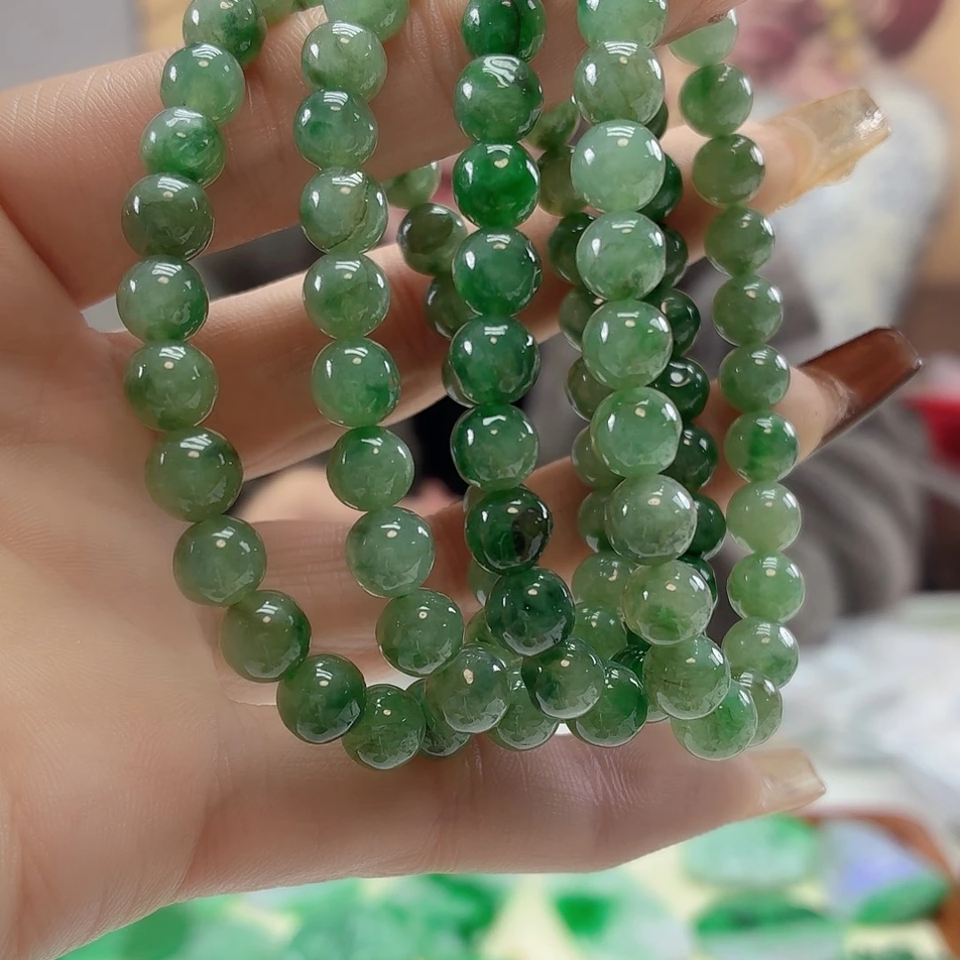 翡翠未镶嵌手链多样发其一