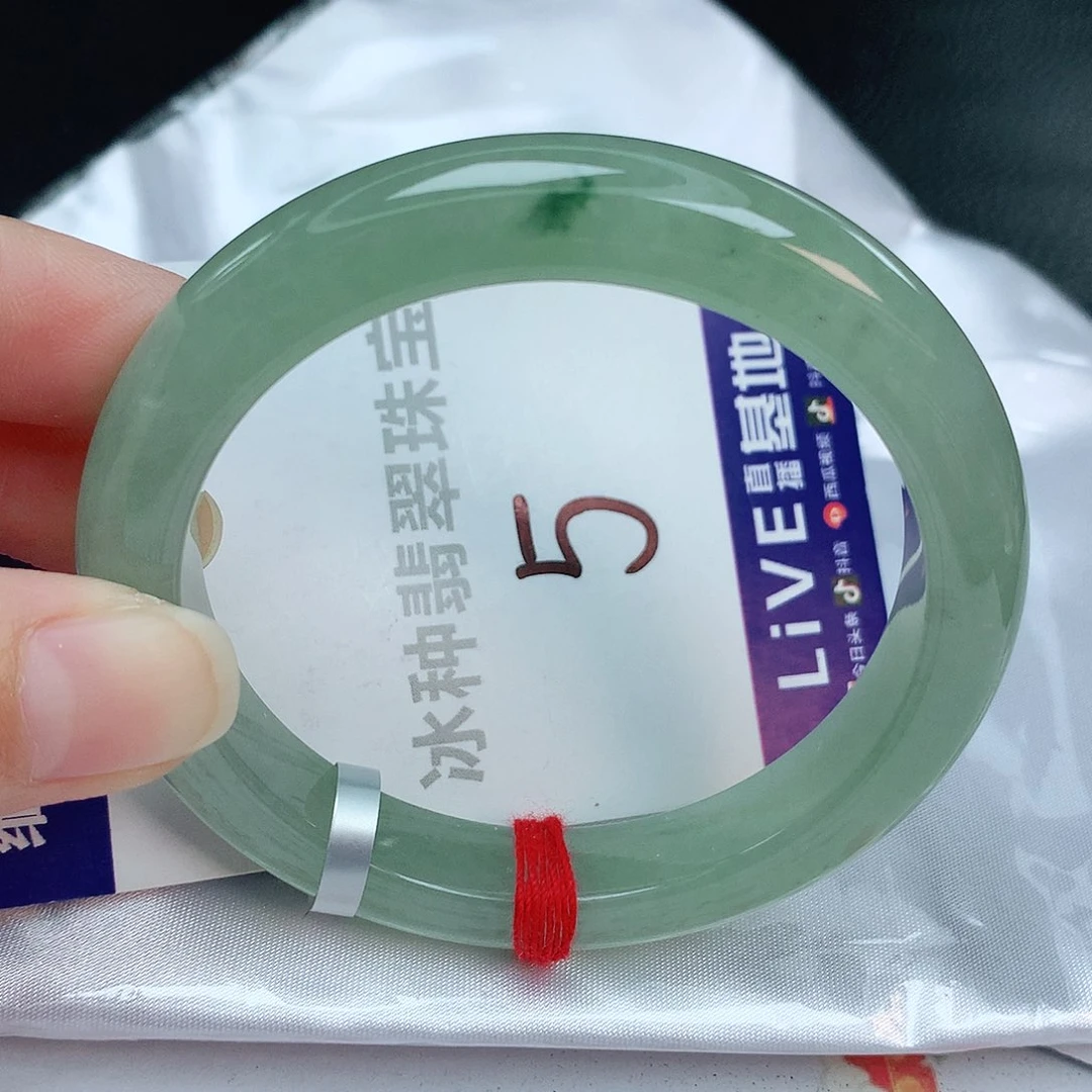 翡翠手镯未镶嵌缅甸天然A货翡翠手镯