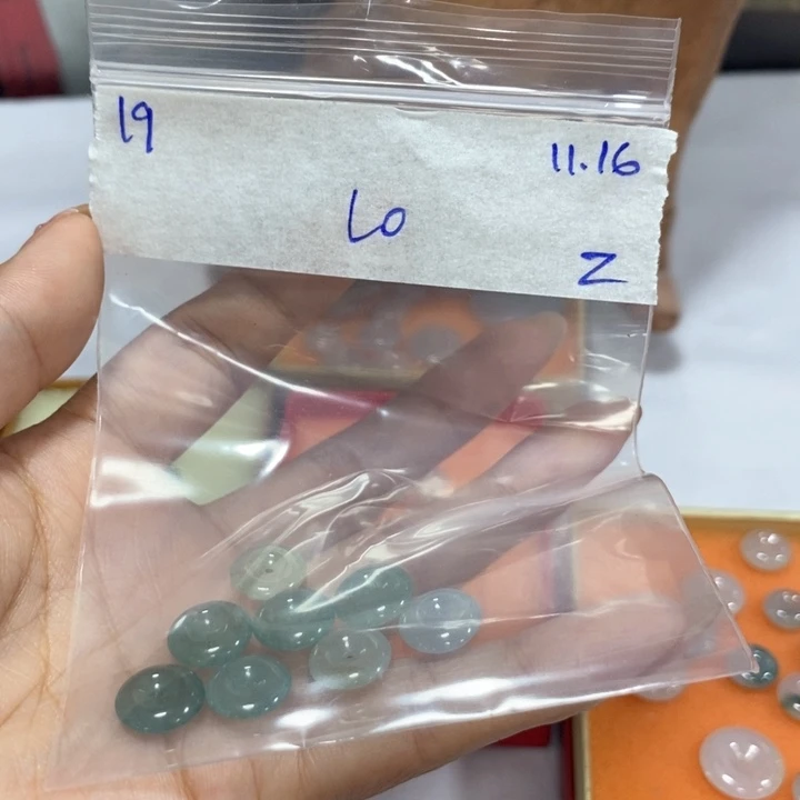 春***翠定制翡翠未镶嵌不退