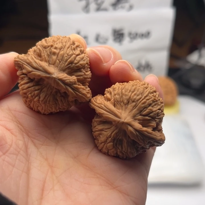 吊坠文玩核桃南疆37