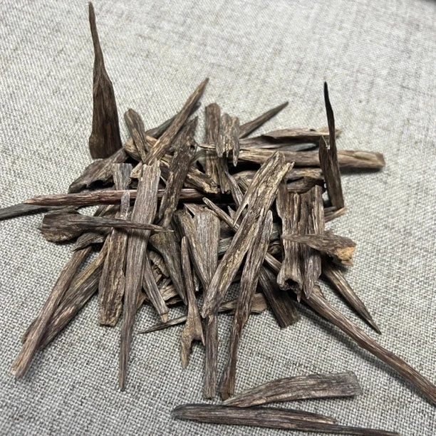 海南天然野沉香树心油香插碎料［10g装］  多样性发一份