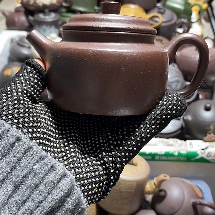 紫砂茶壶微瑕微笑