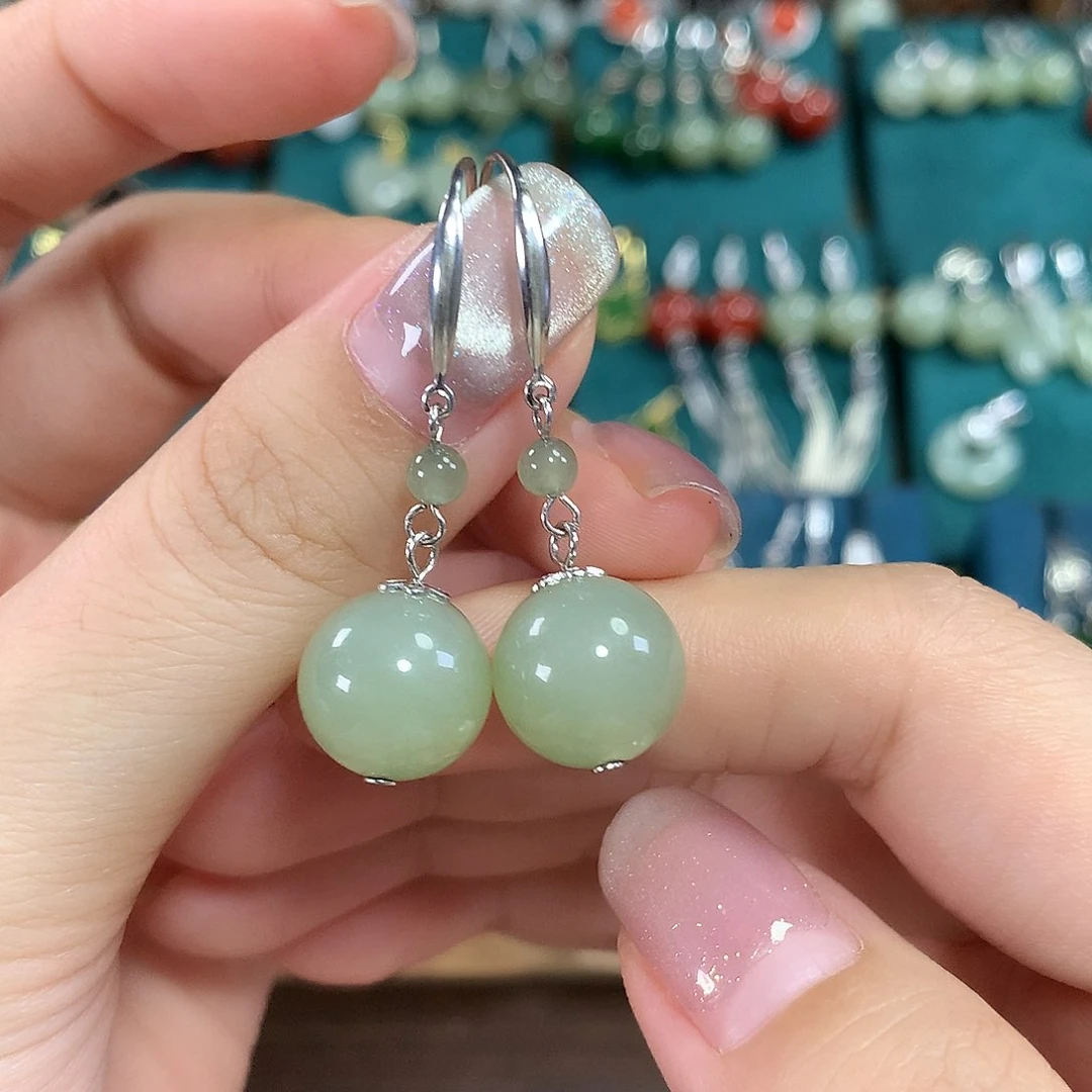 和田玉银S925镶嵌耳饰天然卡12mm左右（绿晴水）