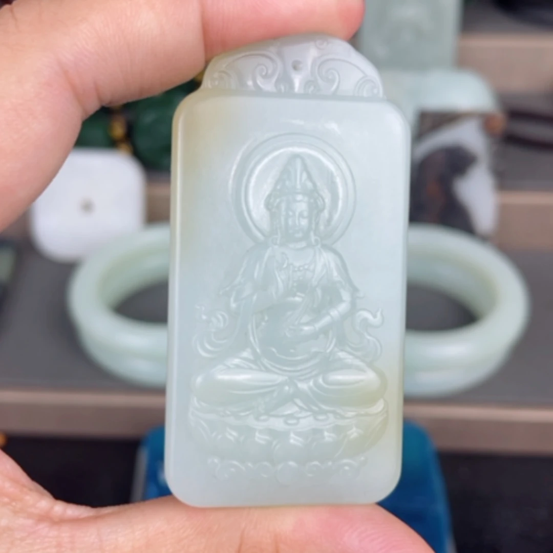 【闪购商品】颈饰未镶嵌和田玉