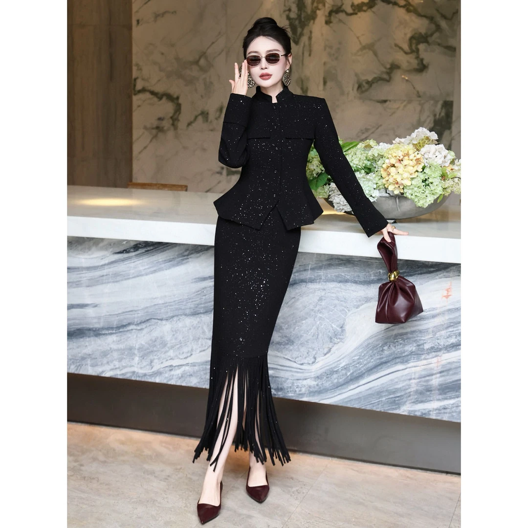 2025秋新款时尚套装闪闪长袖小香风西装掐腰外套包臀流苏半裙套装