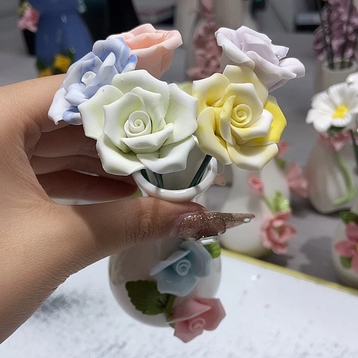 陶瓷纯手工捏花设计