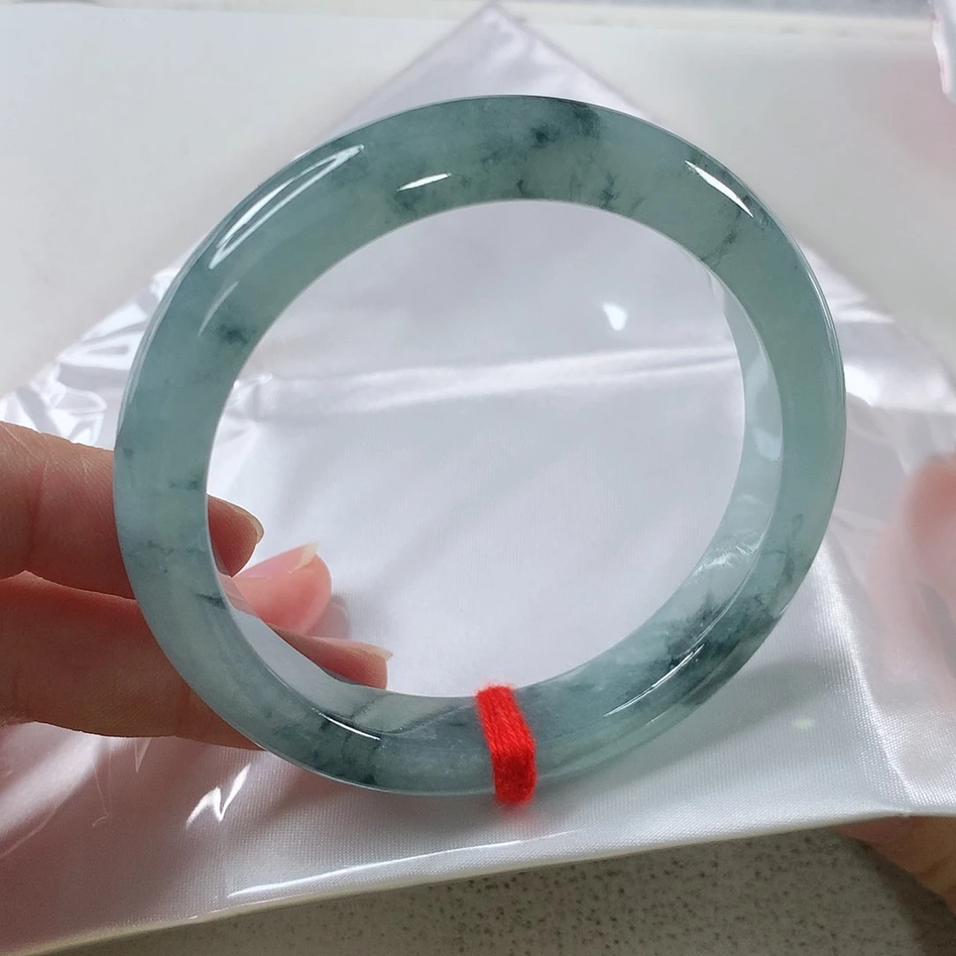 翡翠手镯未镶嵌 正圈