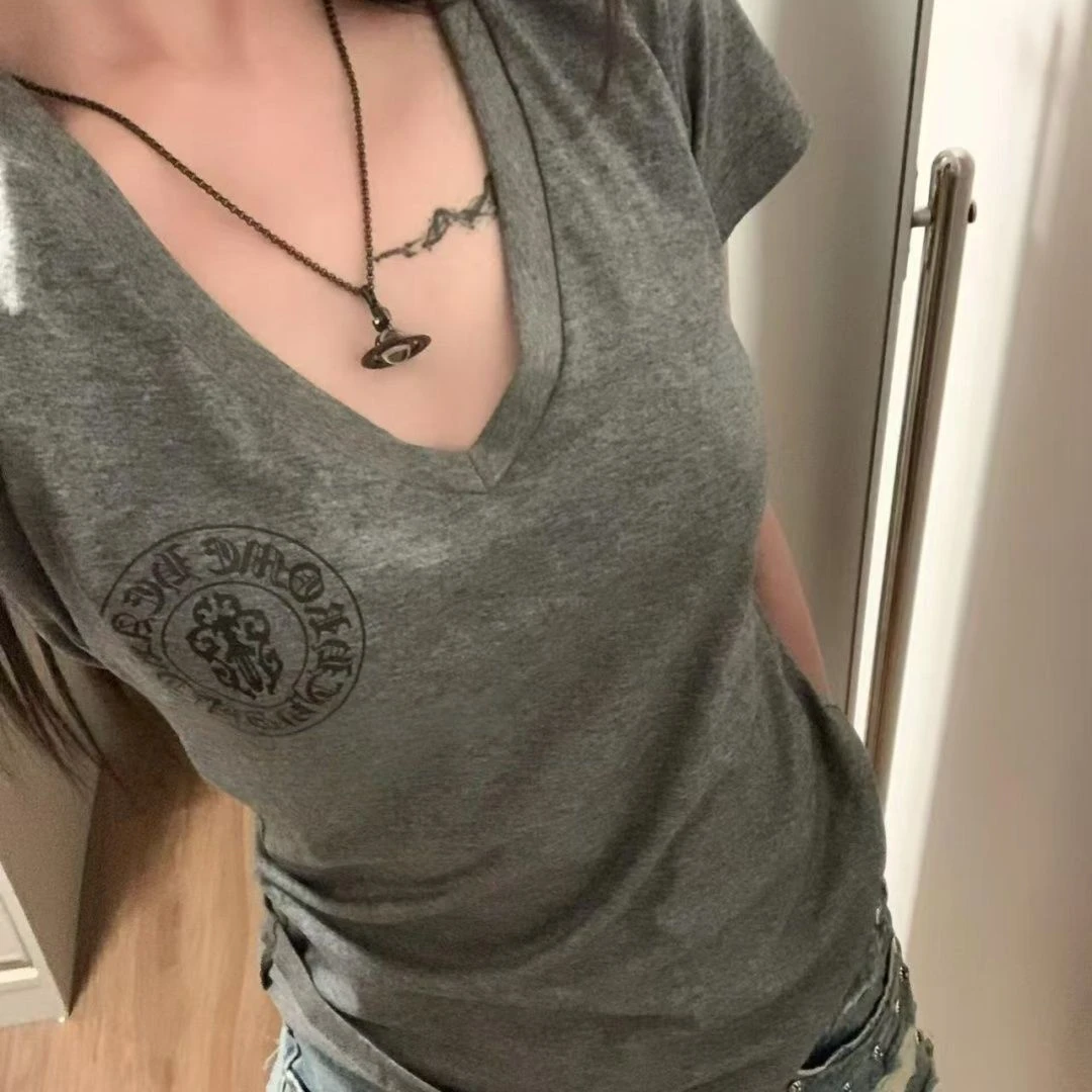 V领星条旗梵文印花短袖T恤夏季小众收腰显瘦纯欲风简约洋气上衣服