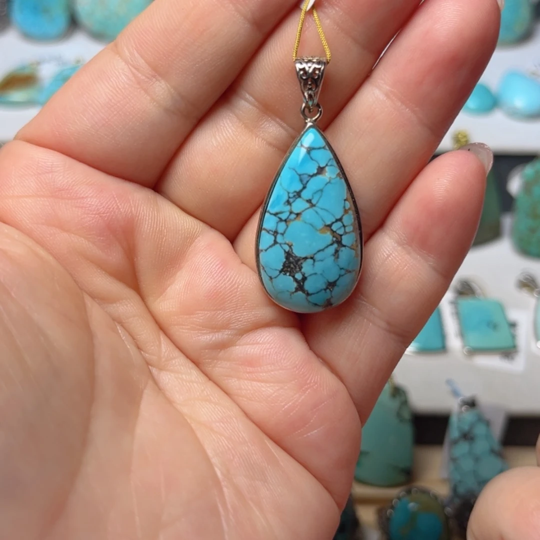 【闪购商品】未镶嵌绿松石珠宝奇石