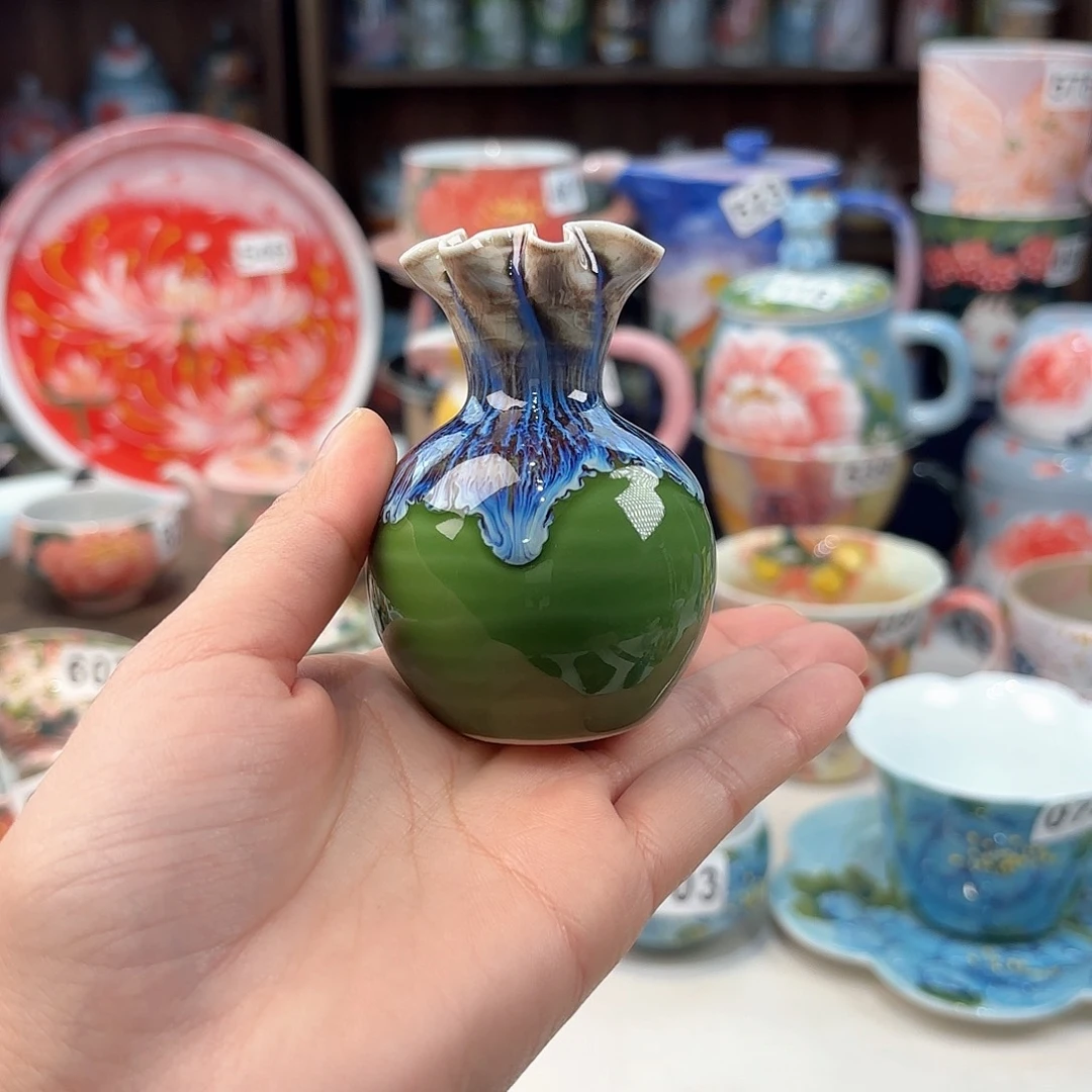 瓷片兔兔好e o o o lv tu tu