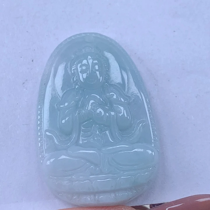 颈饰未镶嵌翡翠大日如来