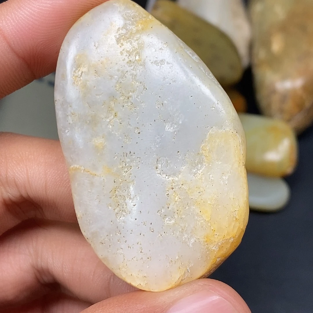 和田玉（糖玉）未镶嵌挂件