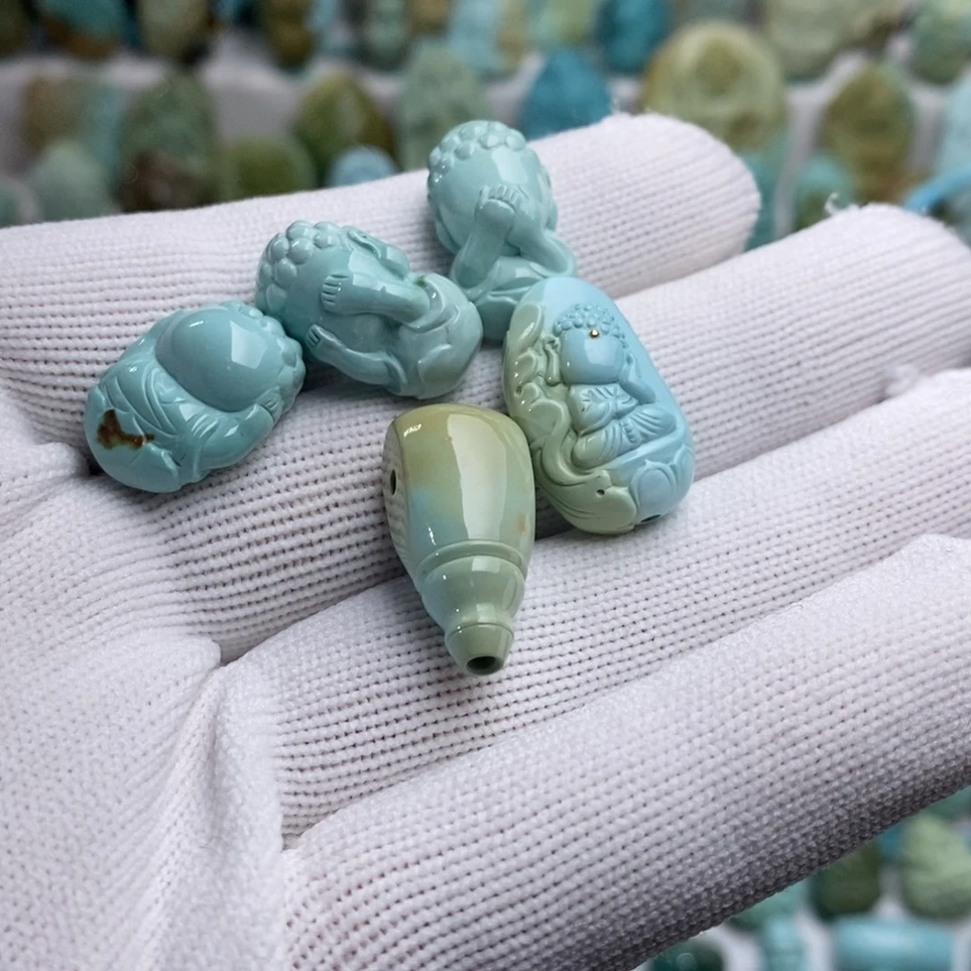 三***门绿松石未镶嵌绿松石