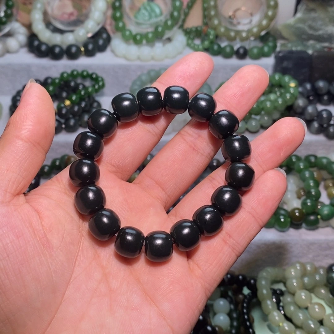 *****和田玉未镶嵌手链