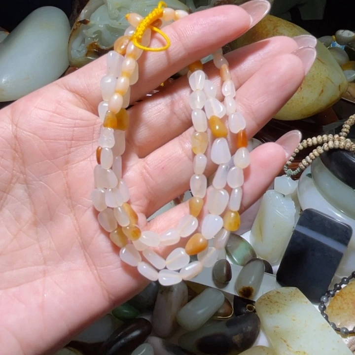 未镶嵌和田玉（子料）挂件