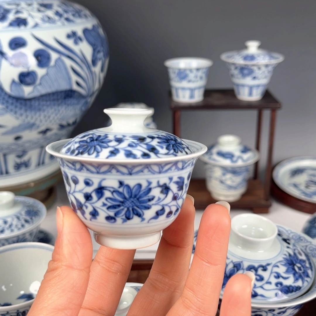 青花扁菊纹杯子杯子