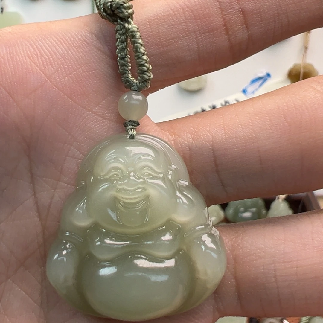 —***-颈饰未镶嵌和田玉