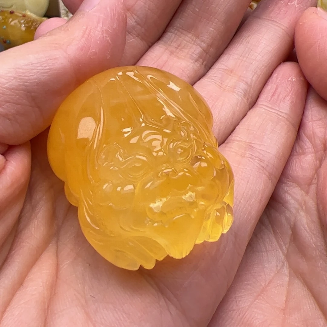未镶嵌颈饰琥珀蜜蜡