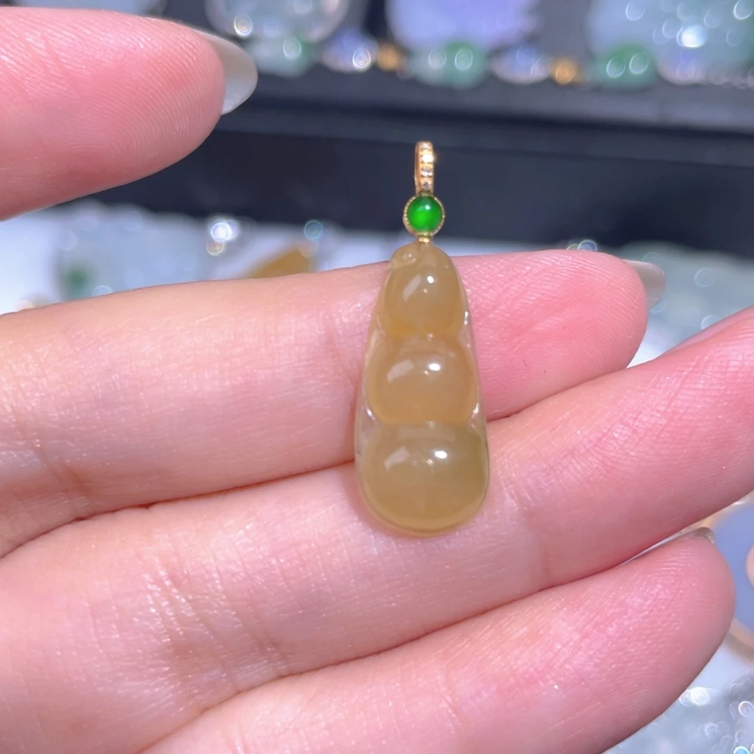 颈饰18K金镶嵌翡翠翡翠