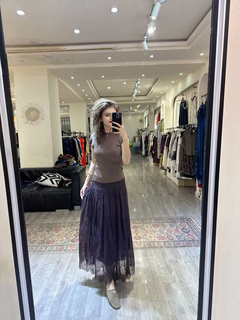 2025年自家原创设计显瘦圆领上衣波点半身裙女款两件套套装