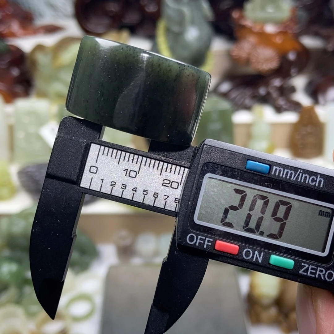 【闪购商品】颈饰未镶嵌和田玉