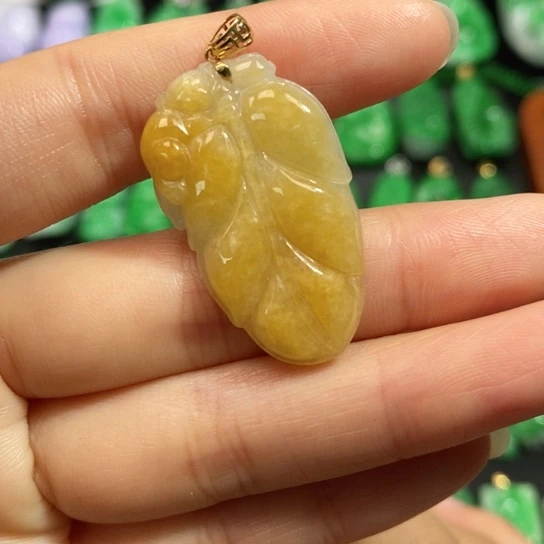 颈饰未镶嵌翡翠吊坠