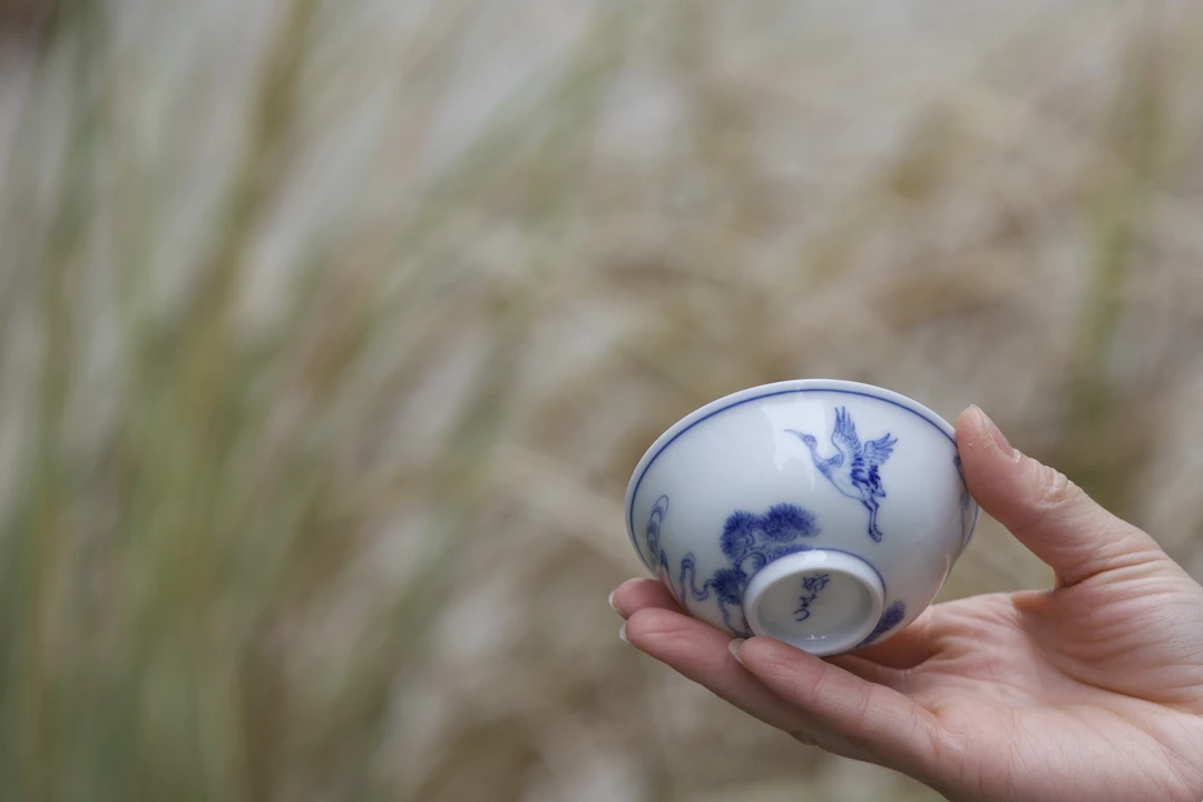 晓芳窑 青花仙鹤杯