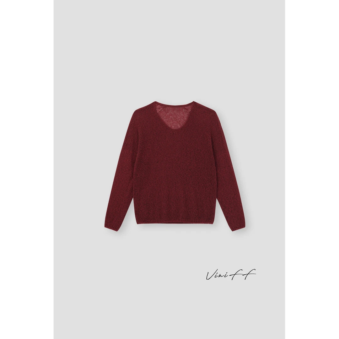 ViniFF薇妮｜V领小山羊绒柔肤触感纸片人毛衣WA4DM026