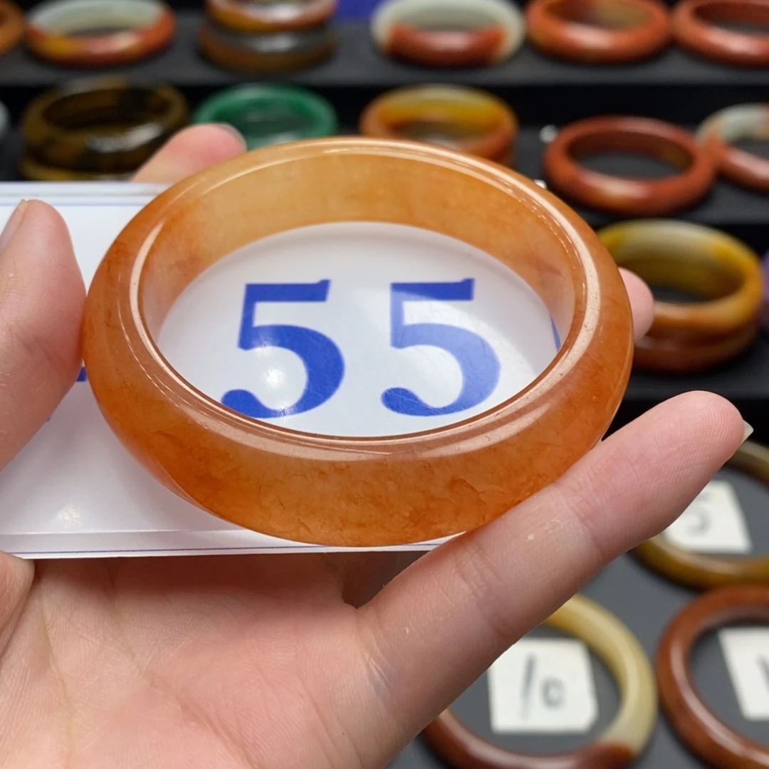 石英质玉（黄龙玉）手镯微瑕未镶嵌