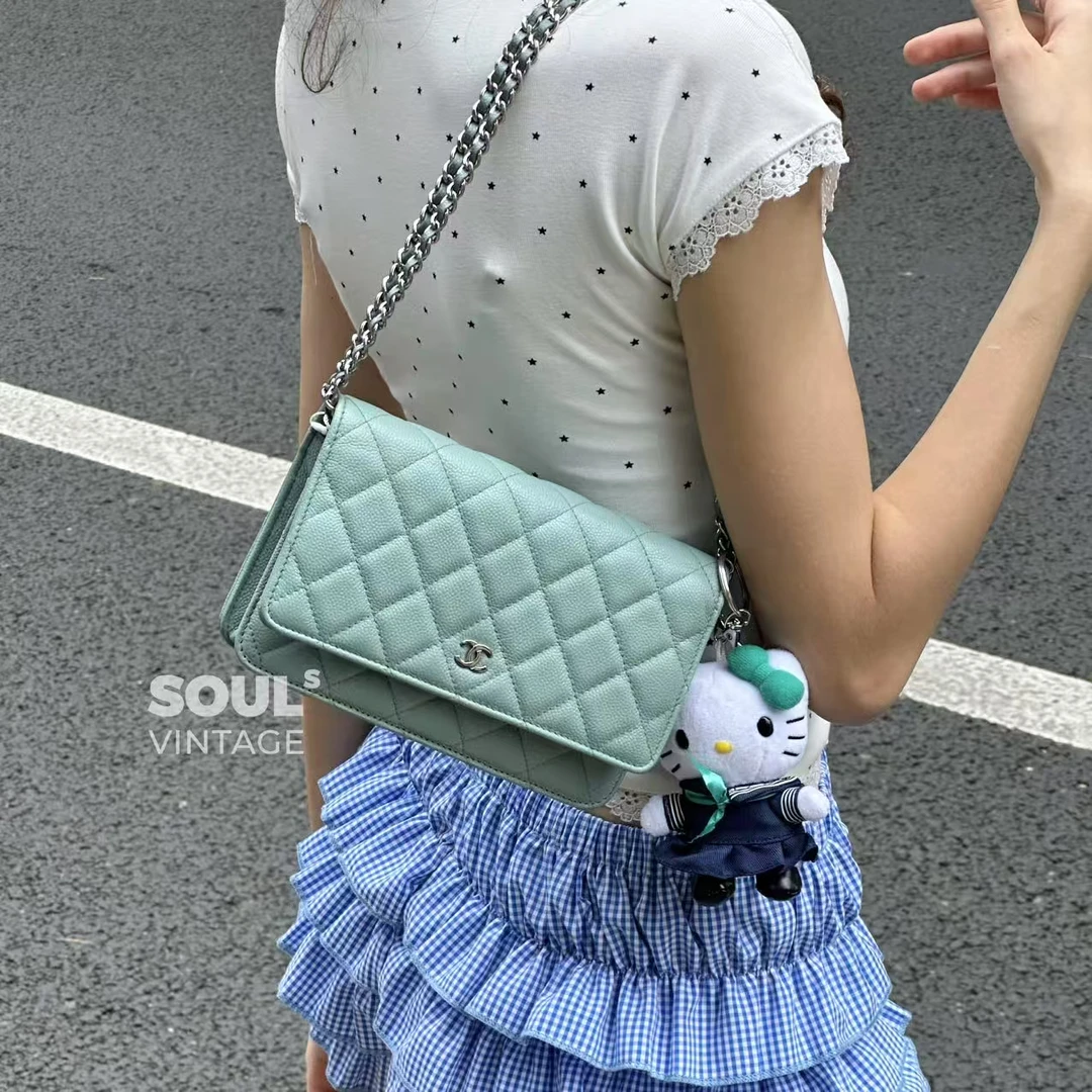 95新 Chanel/香奈儿 淡蓝色银链荔枝牛woc链条包624715119
